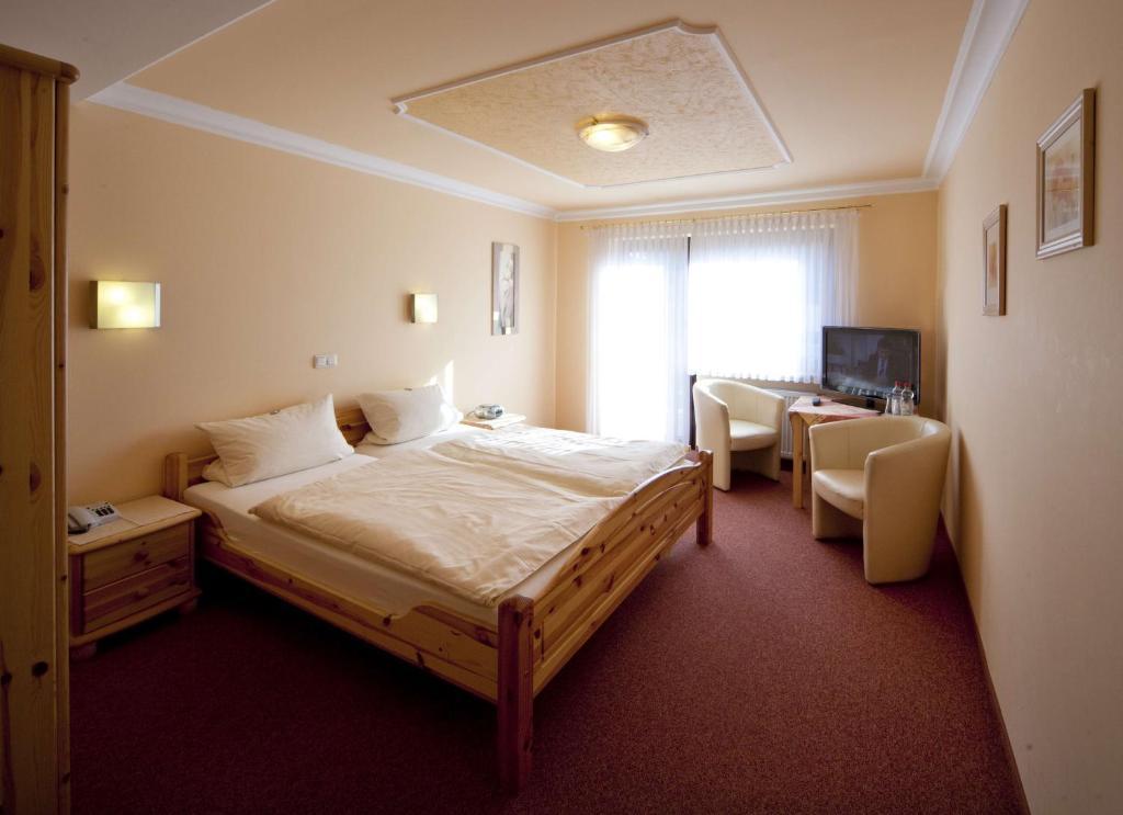Landgasthof - Hotel Zum Stern Linden  Chambre photo